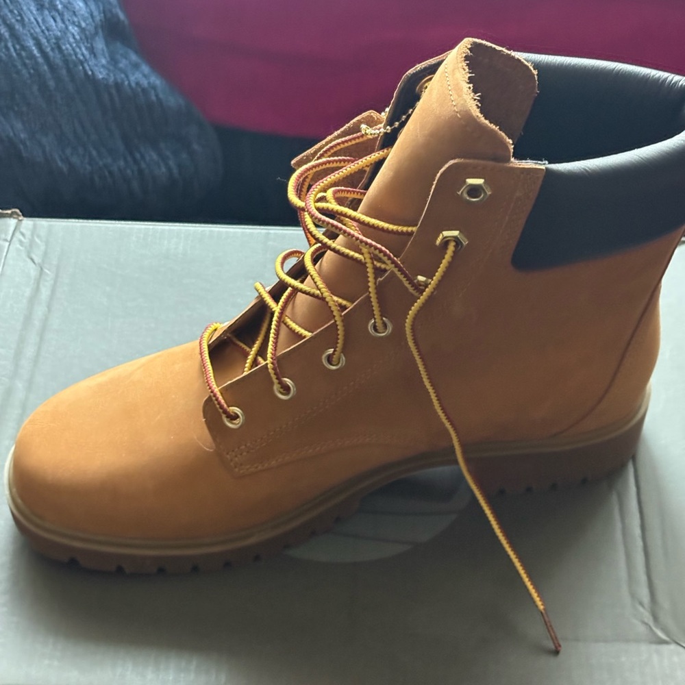 Timberland Tan Lace-Up Boots